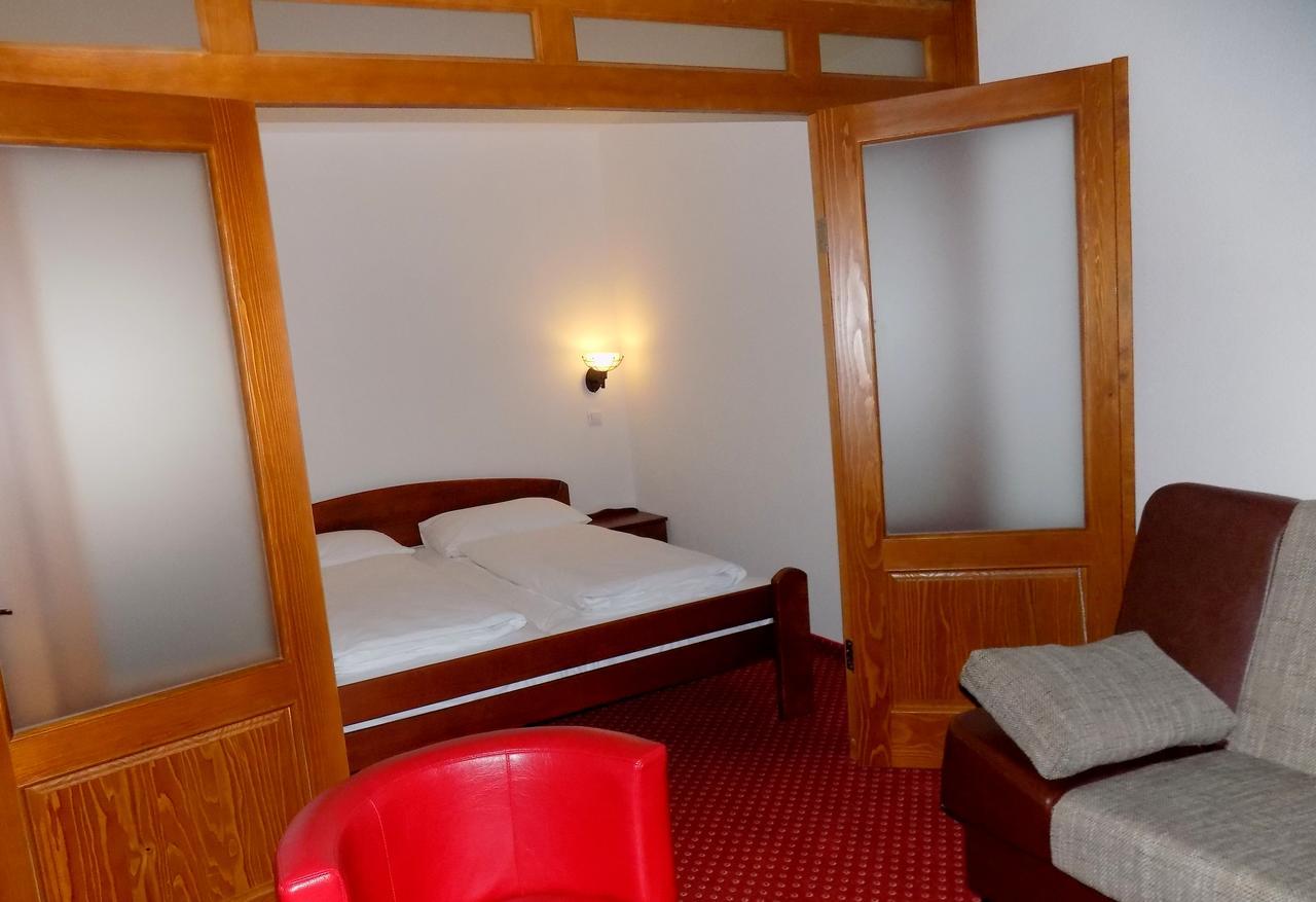 Hotel Knez Kupres  Exterior photo